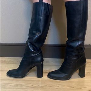 Micheal Kors black leather boots